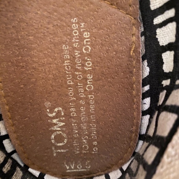 Toms Burlap Bimini Stitchout Red Stitch Slip-On’s - Picture 4 of 6